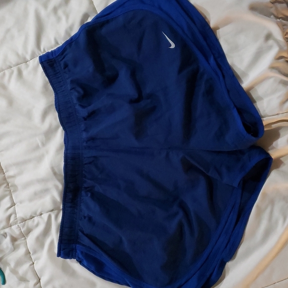 Nike running shorts with drawstring XL - Picture 1 of 4